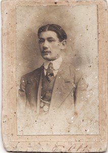 Caduto Virgilio Pizzamiglio in abiti borghesi